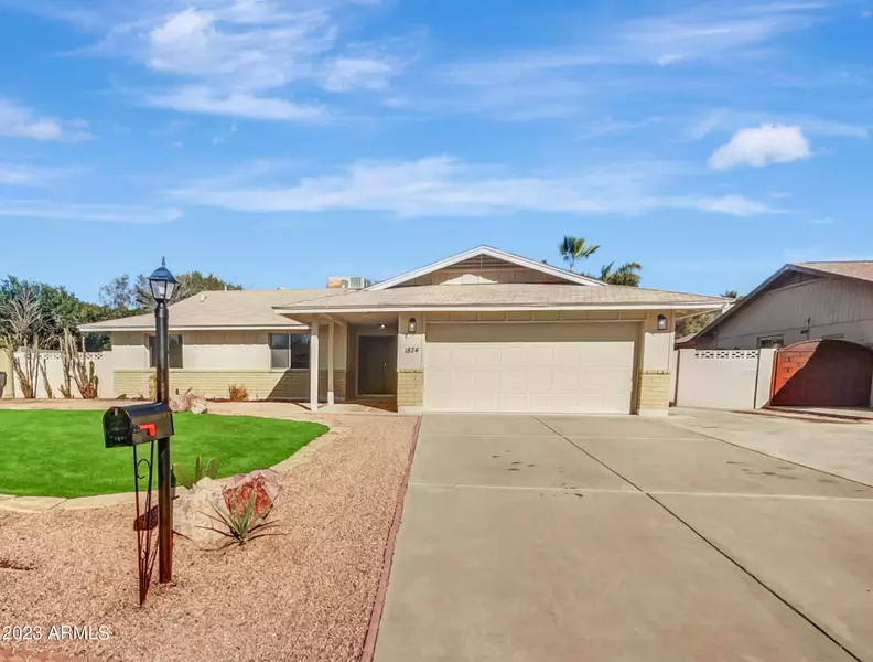 1824 W SELDON Lane, Phoenix, AZ 85021