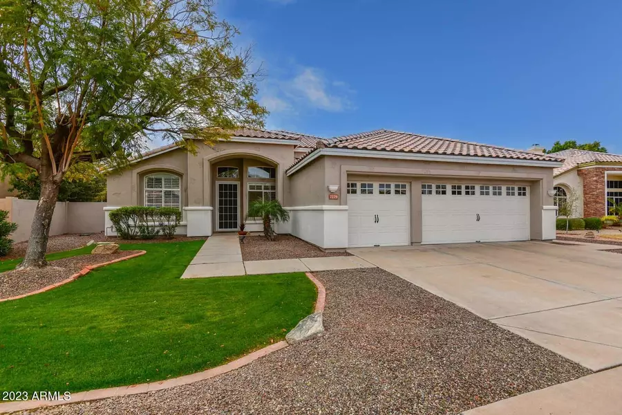 7279 W VIA MONTOYA Drive, Glendale, AZ 85310