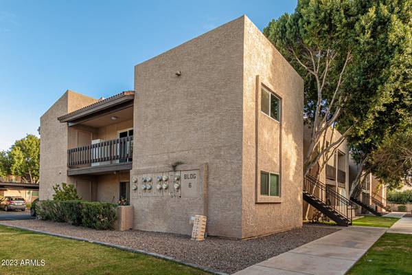 Mesa, AZ 85203,520 N STAPLEY Drive #227