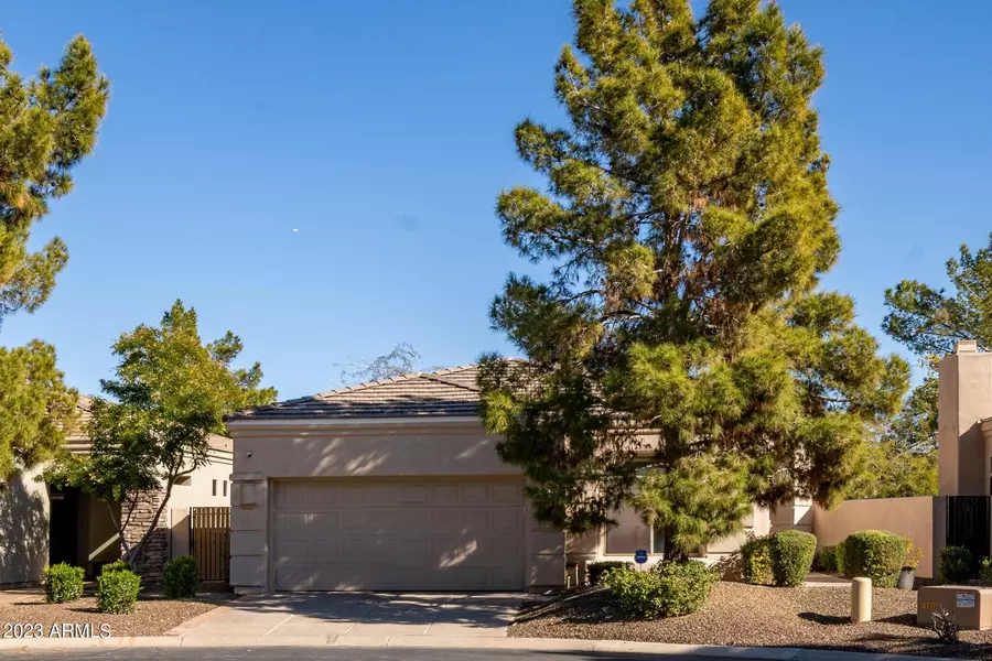 6811 S 39TH Place, Phoenix, AZ 85042