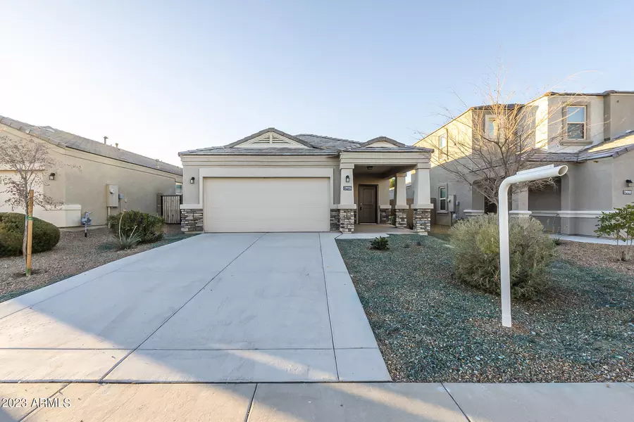 29235 W CLARENDON Avenue, Buckeye, AZ 85396