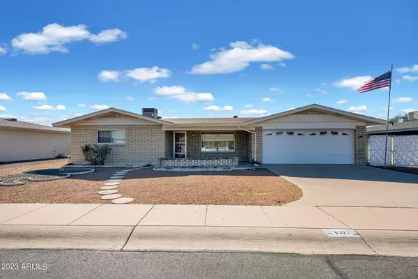 6321 E DODGE Street, Mesa, AZ 85205