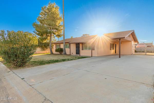 1519 N GILBERT Avenue,  Casa Grande,  AZ 85122