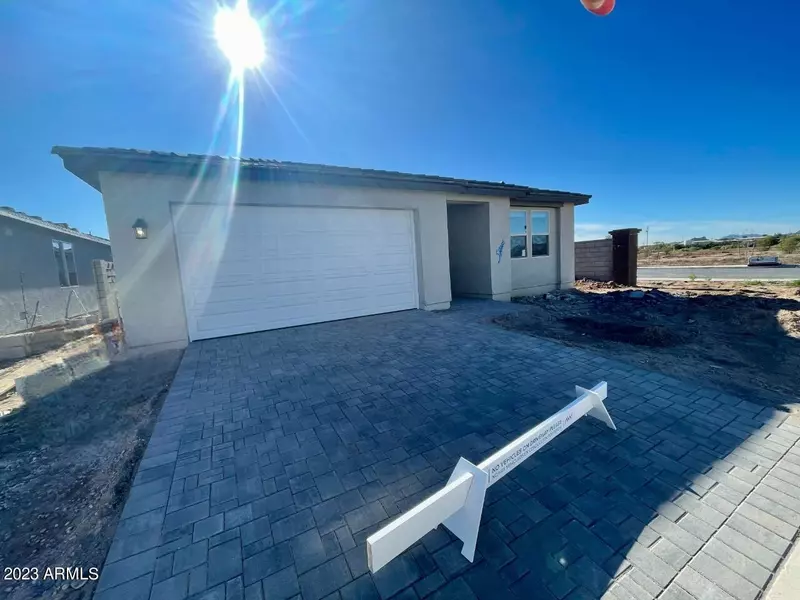 3147 E PINEAPPLE Road, San Tan Valley, AZ 85143