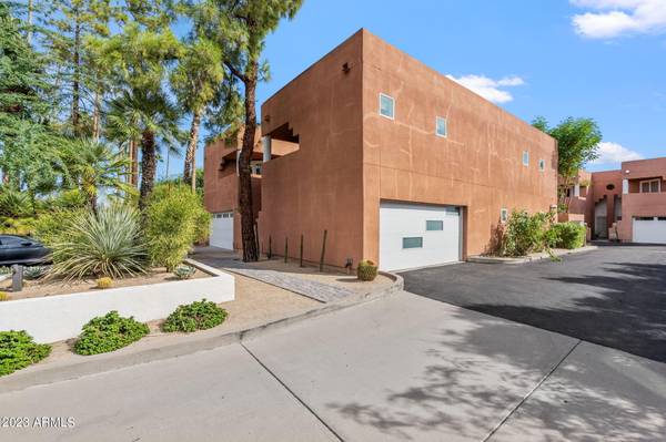 Phoenix, AZ 85013,21 W PASADENA Avenue #2