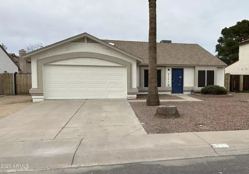 9254 W YUCCA Street, Peoria, AZ 85345