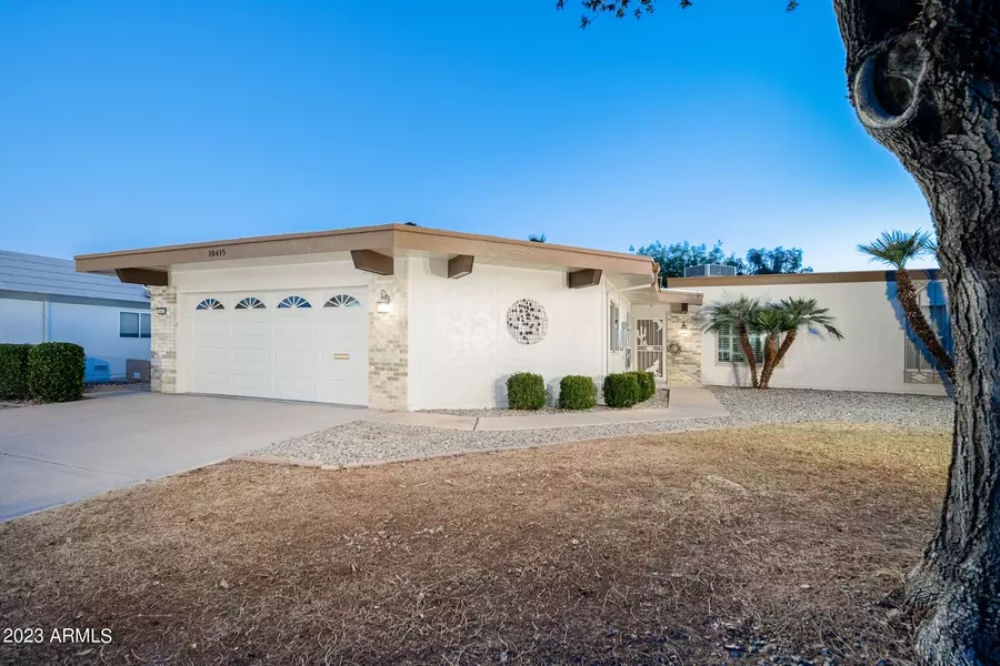 10415 W HUTTON Drive, Sun City, AZ 85351