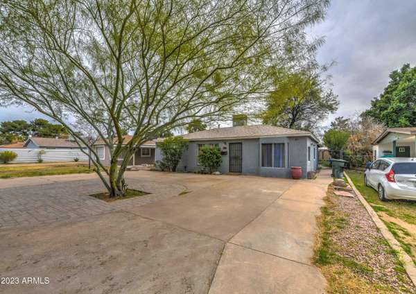 Tempe, AZ 85281,611 W HOWE Street