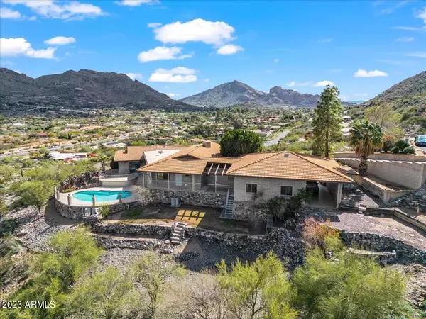 Paradise Valley, AZ 85253,4742 E WHITE Drive