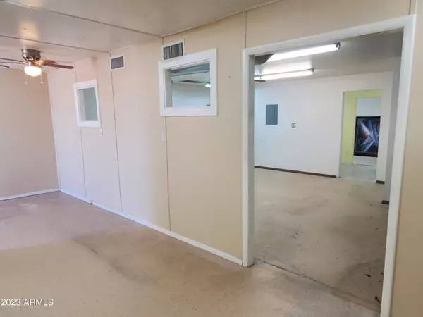 Mesa, AZ 85210,510 S Lewis --