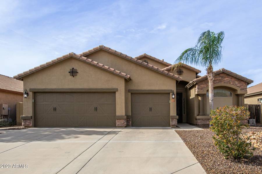 910 S PHELPS Drive, Apache Junction, AZ 85120