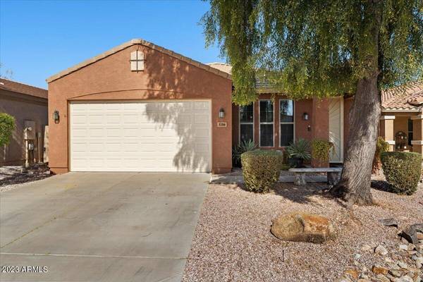 3206 W DANCER Lane, Queen Creek, AZ 85144