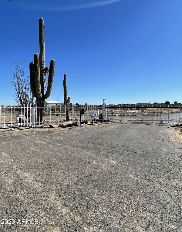 0 W Iver Road N #-00, Aguila, AZ 85320