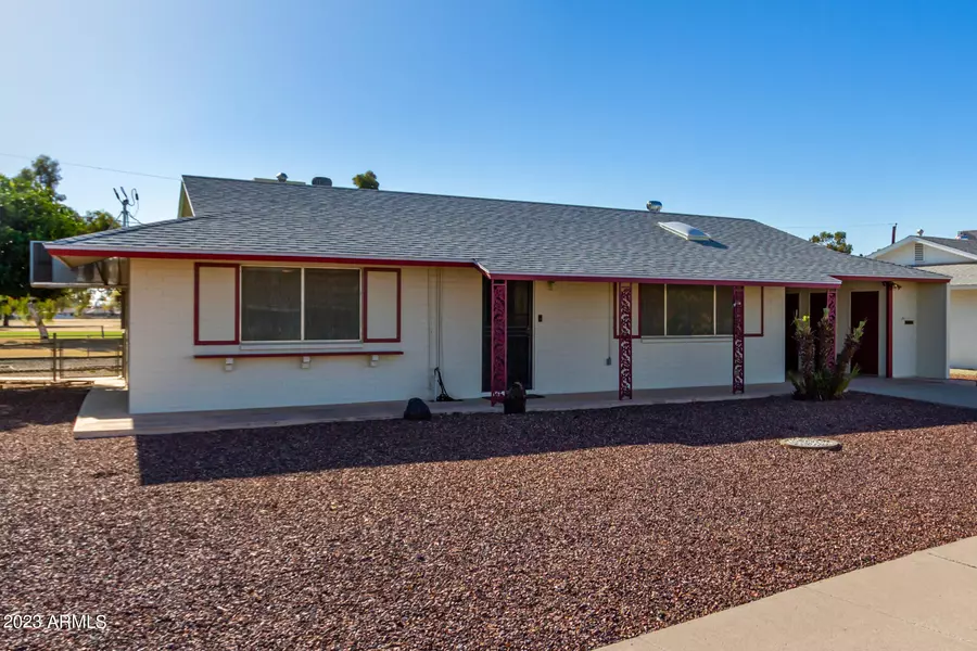 10437 W SNEAD Drive, Sun City, AZ 85351