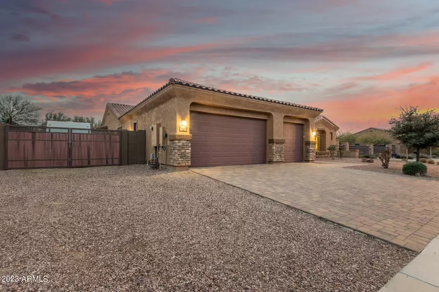 18169 W SELLS Drive, Goodyear, AZ 85395