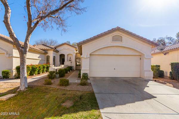 23717 S PLEASANT Way, Sun Lakes, AZ 85248