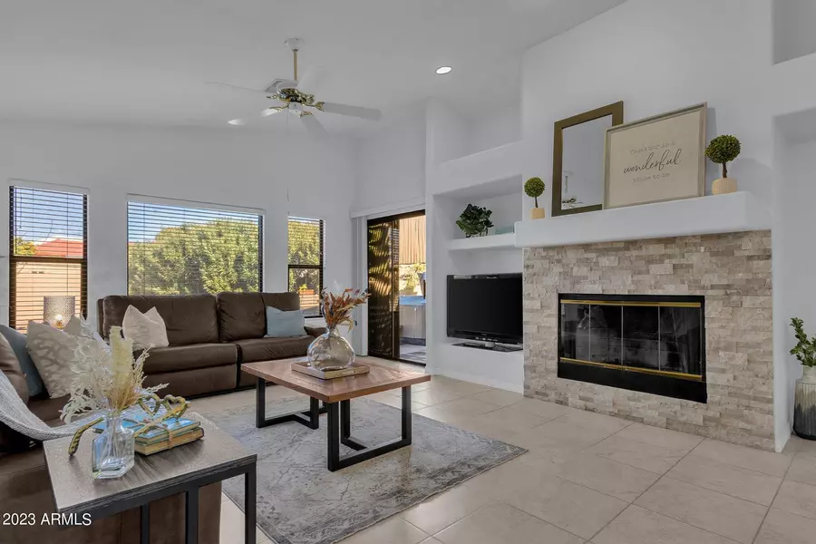 11812 N OASIS Drive #B, Fountain Hills, AZ 85268