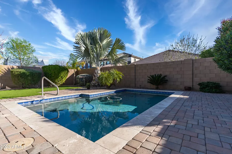 10449 E Nido Avenue, Mesa, AZ 85209