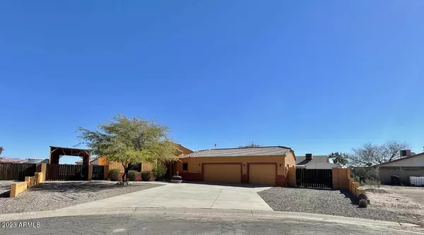 8559 W CANTERBURY Lane, Arizona City, AZ 85123