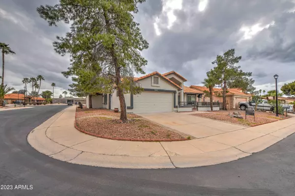 Mesa, AZ 85206,740 LEISURE WORLD --