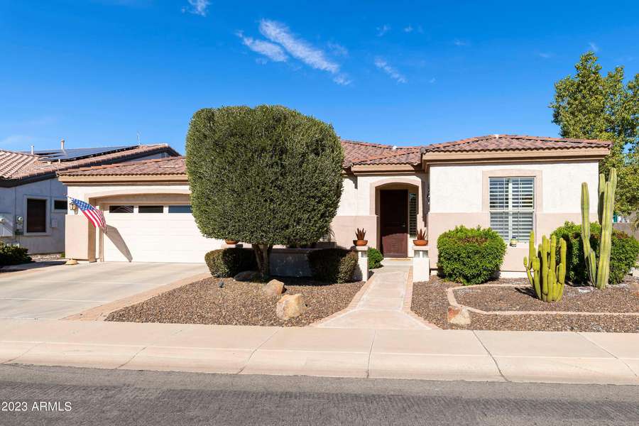 4656 E RAKESTRAW Lane, Gilbert, AZ 85298