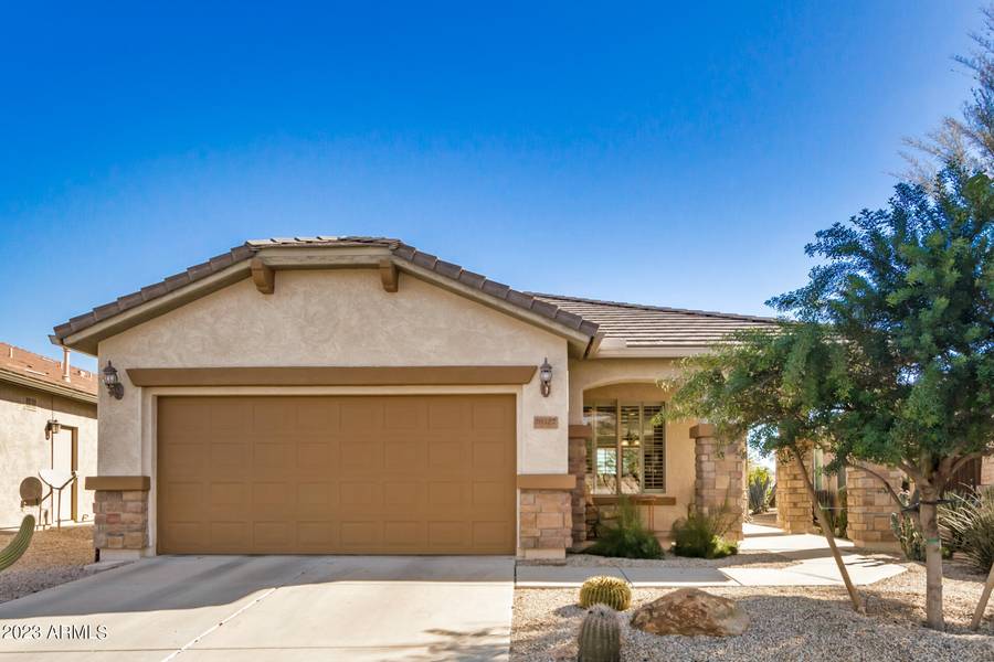 30327 N SADDLEBAG Lane, San Tan Valley, AZ 85143