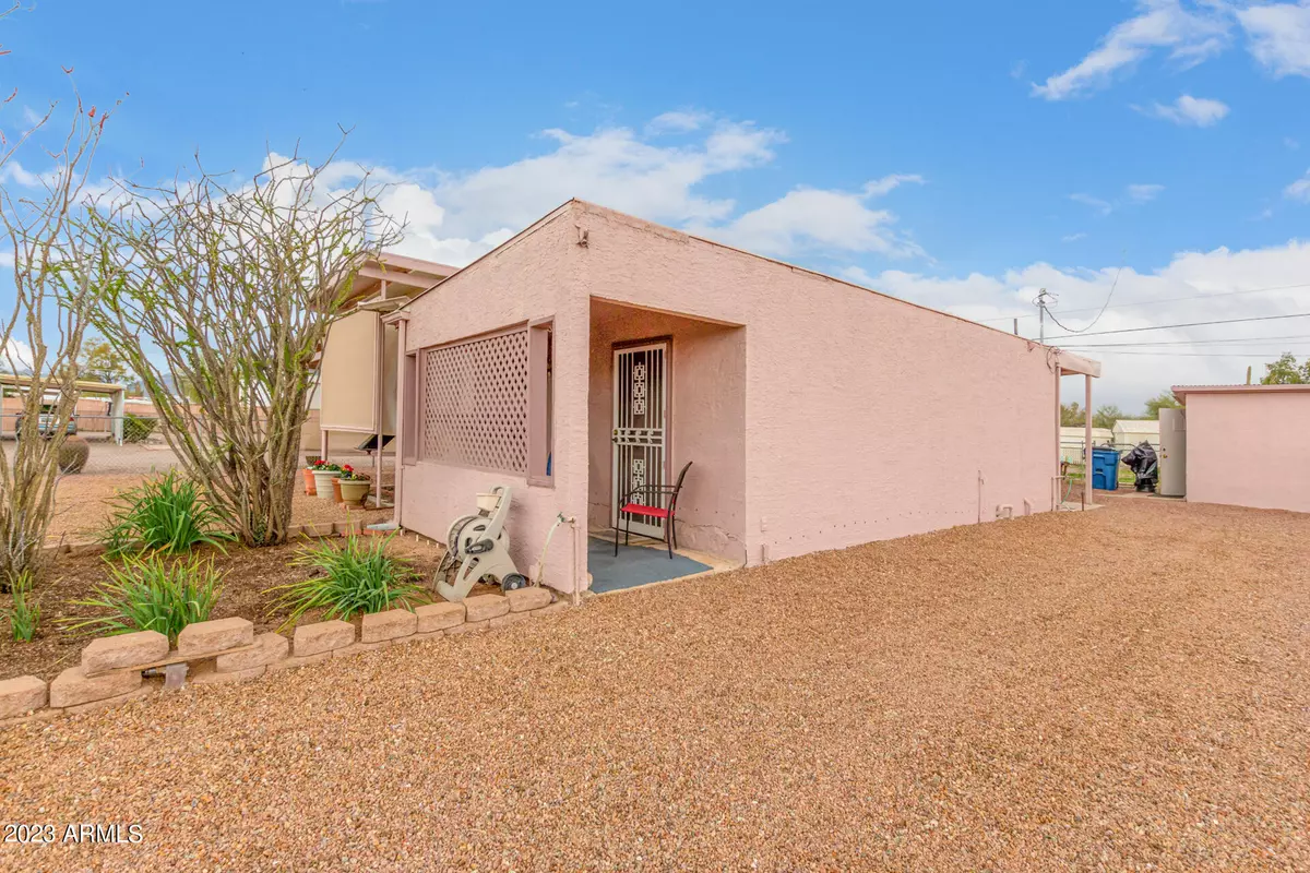 Apache Junction, AZ 85120,715 S SMYTHE Drive #13