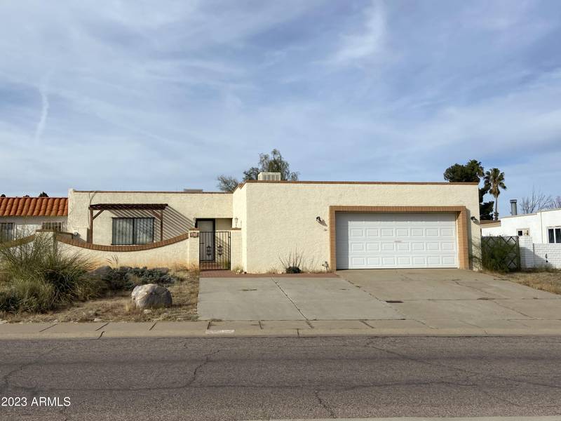 1157 CARMELITA Drive, Sierra Vista, AZ 85635