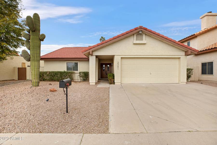 2241 S DON CARLOS --, Mesa, AZ 85202