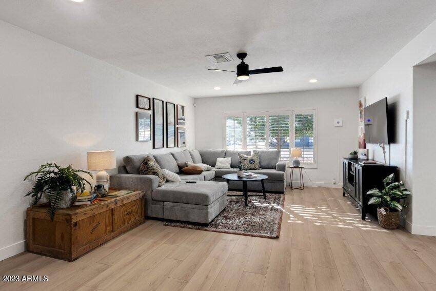 Glendale, AZ 85302,8409 N 59th Avenue