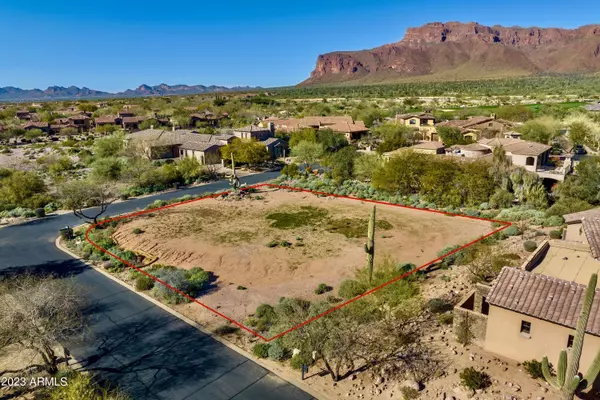 8692 E LOST GOLD Circle #20, Gold Canyon, AZ 85118