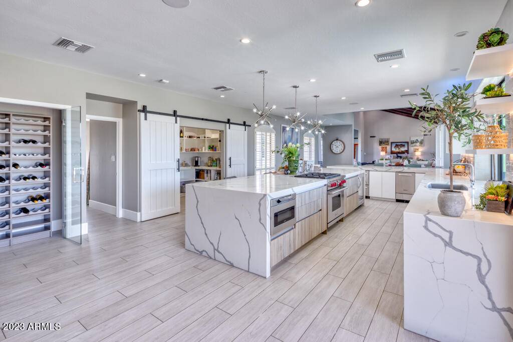 Paradise Valley, AZ 85253,8648 N 64TH Place
