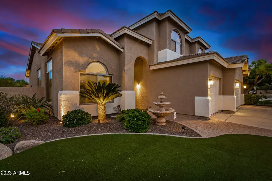 875 N DATE PALM Drive, Gilbert, AZ 85234