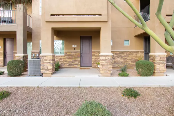 Mesa, AZ 85212,2821 S SKYLINE -- #128