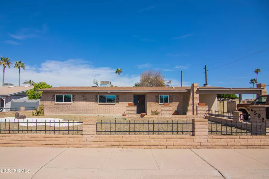 4502 W MORTEN Avenue, Glendale, AZ 85301