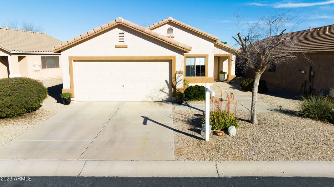 88 E LUPINE Place, San Tan Valley, AZ 85143