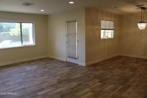 Phoenix, AZ 85009,2730 N 21ST Avenue