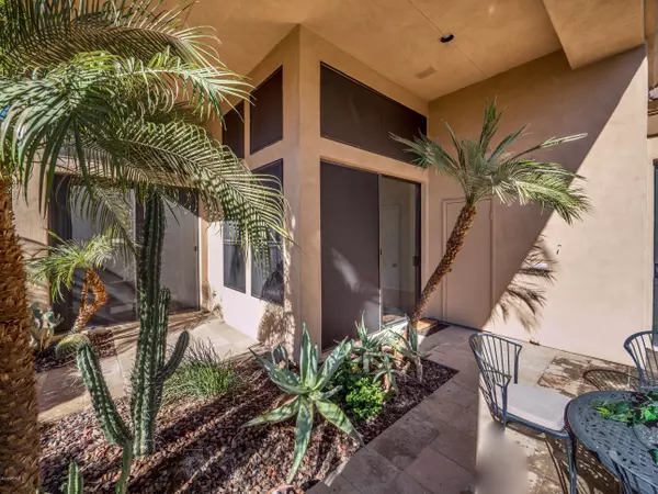 Scottsdale, AZ 85258,7705 E DOUBLETREE RANCH Road #33