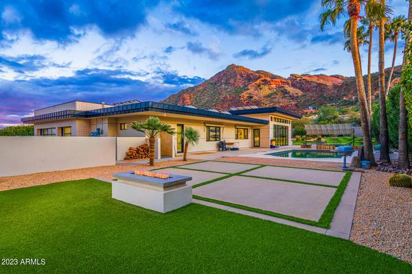 Paradise Valley, AZ 85253,6002 N 52ND Place