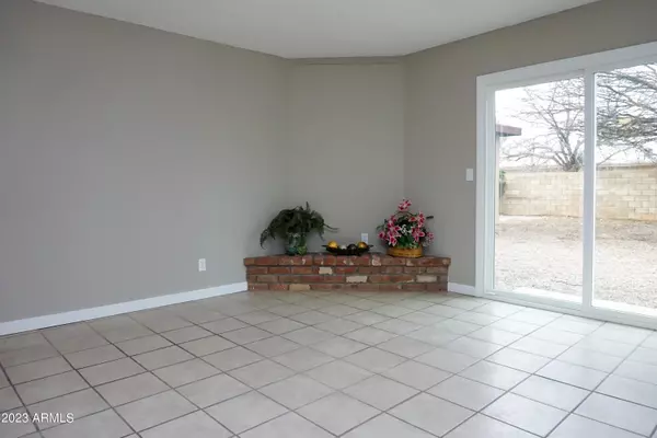 Sierra Vista, AZ 85635,527 S CANYON Drive