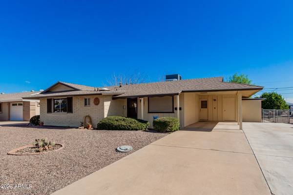 Sun City, AZ 85351,11801 N DESERT HILLS Drive W