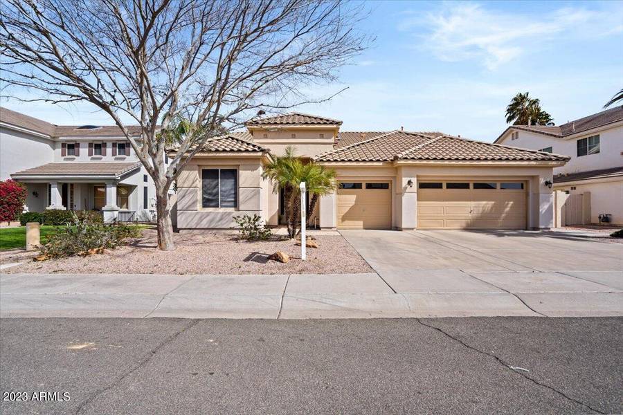 661 N VELERO Street, Chandler, AZ 85225