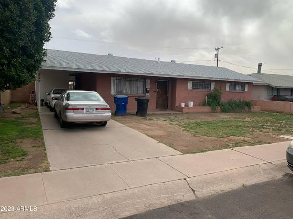 Chandler, AZ 85225,829 E BUFFALO Street