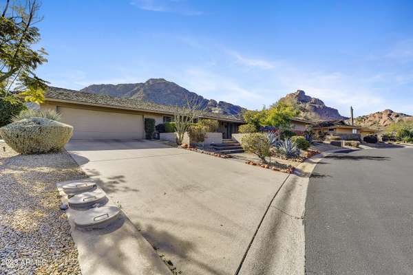 Paradise Valley, AZ 85253,5525 E LINCOLN Drive #82