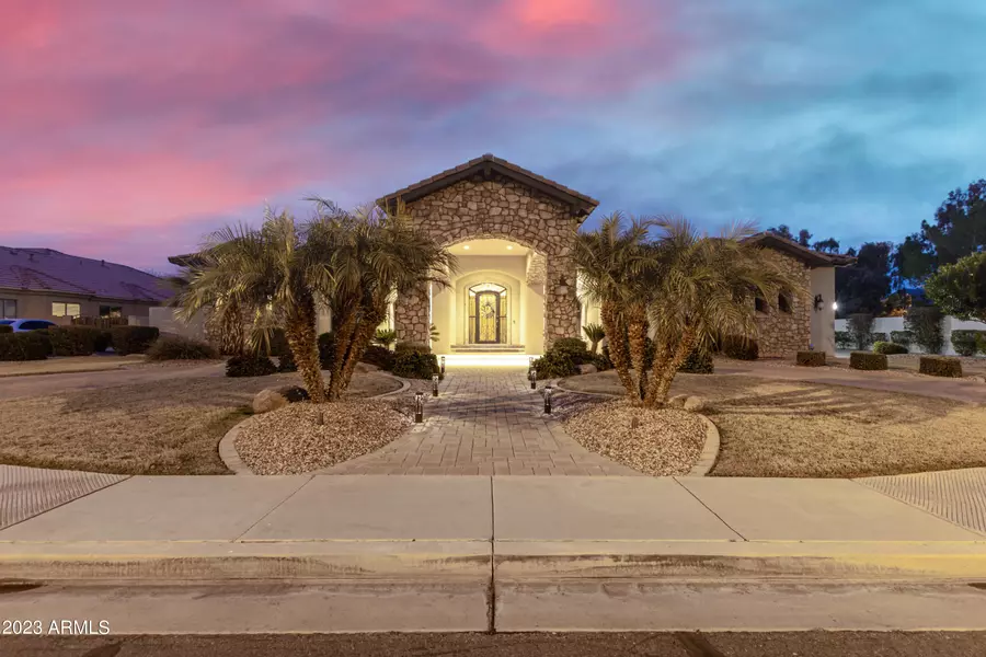 5961 S GEMSTONE Drive, Chandler, AZ 85249