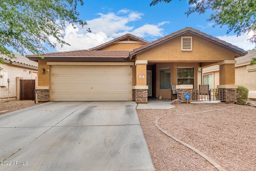 42 W GREY STONE Street, San Tan Valley, AZ 85143