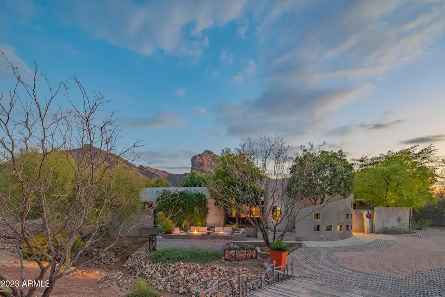 6318 N 52ND Place, Paradise Valley, AZ 85253