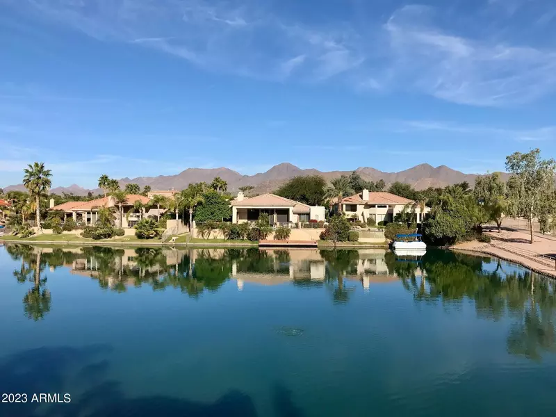 10080 E MOUNTAINVIEW LAKE Drive #234, Scottsdale, AZ 85258