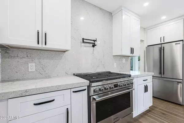 Phoenix, AZ 85014,6615 N 13TH Street