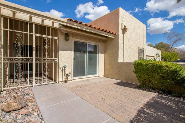 Scottsdale, AZ 85250,7906 E MEDLOCK Drive